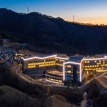 Ramada Hotel & Suite By Wyndham Gangwon Pjongczang Zewnętrze zdjęcie