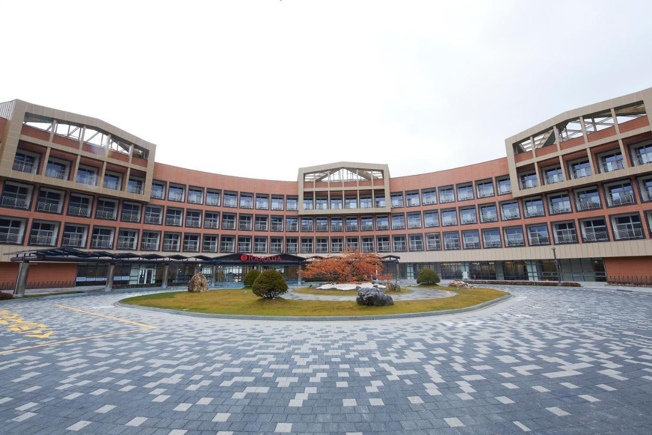 Ramada Hotel & Suite By Wyndham Gangwon Pjongczang Zewnętrze zdjęcie