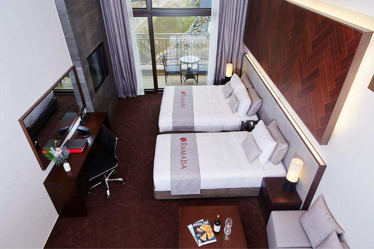 Ramada Hotel & Suite By Wyndham Gangwon Pjongczang Zewnętrze zdjęcie